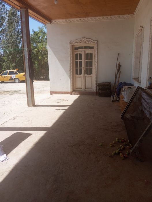 12 сотих Ховли сотилади..