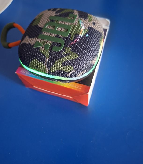 Vănd boxă JBL Nouă