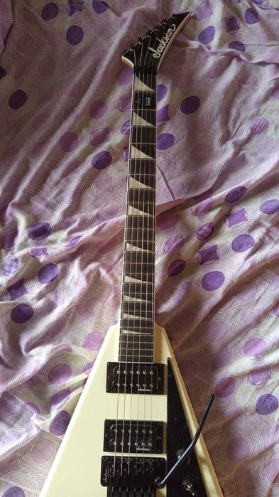 Chitara electrica Jackson JS Series Rhoads JS32 Ivory