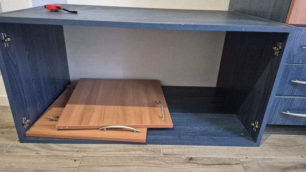 Шкаф гардероб с чекмеджета