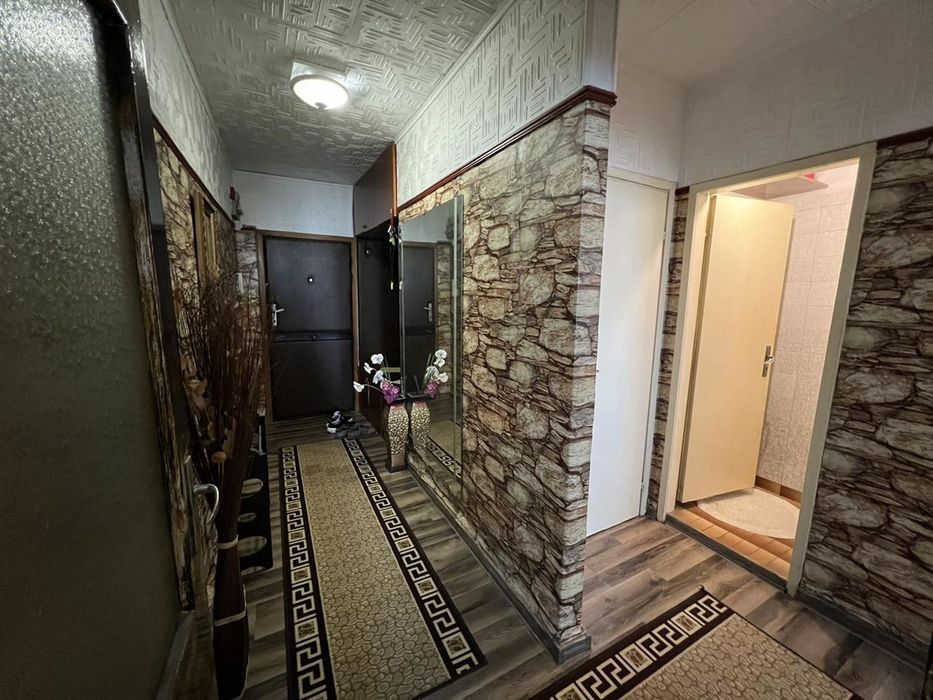 Продава се Тристаен апартамент в София, Гевгелийски - 72 кв.м за 1973 €/кв.м - Снимка #4