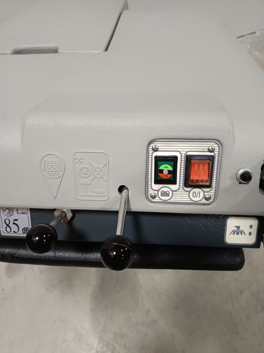 Метачна акумулаторна машина Duster