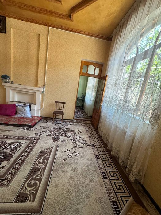 Ko'kterakda 6 sotix uy sotiladi.