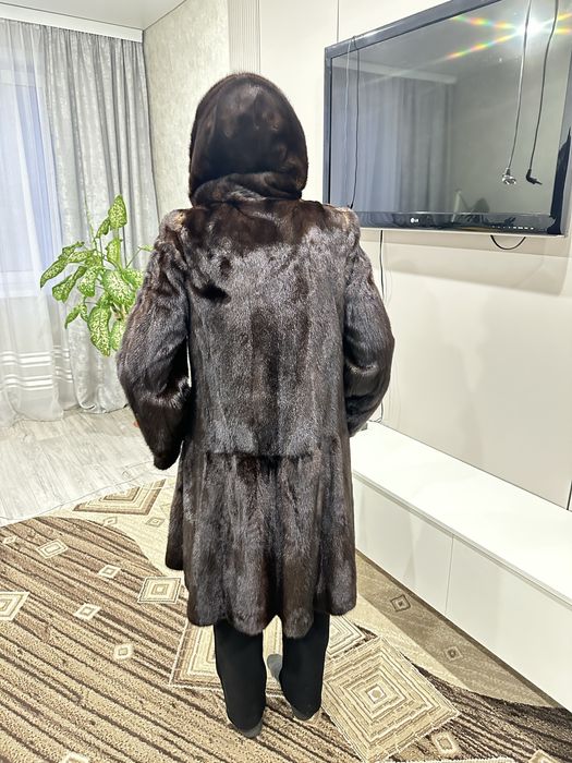 Продам шубу 50 тыс