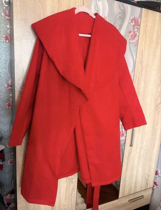 10€ Дамско палто от вълна