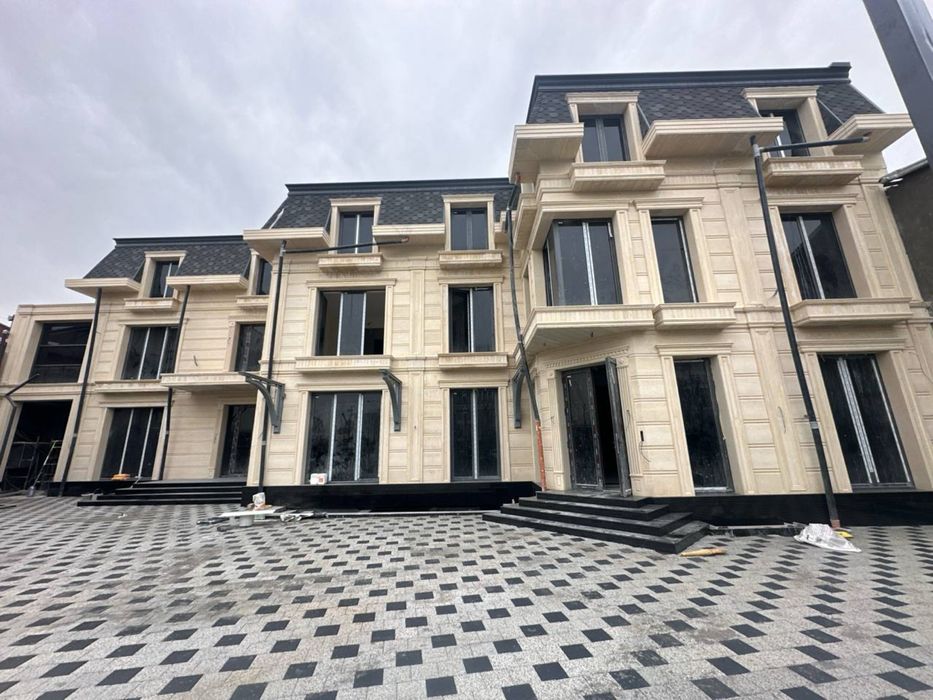 Сдаётся в аренду здание общей площадью 1100 м² (ор. школа Cambridge)