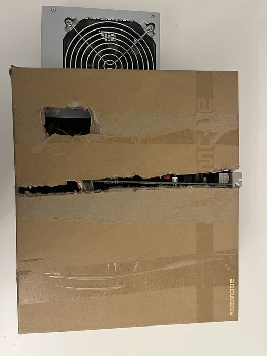 Компьютер на 775 Сокете.