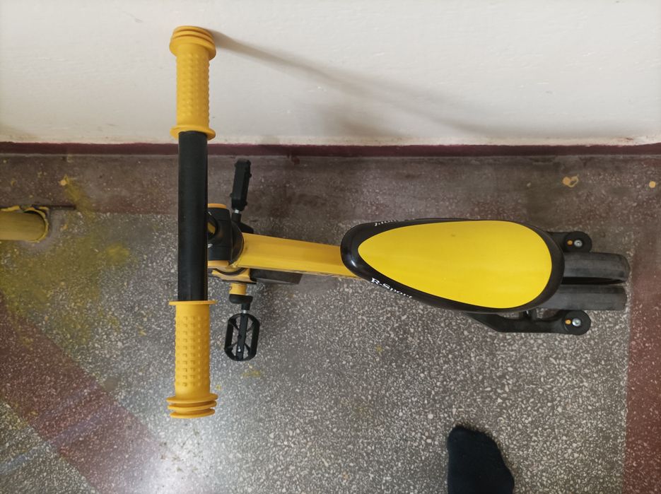 Bicicletă copii cu pedale detasabile