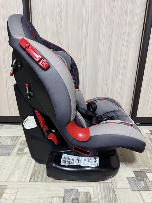 Продам детское автокресдо