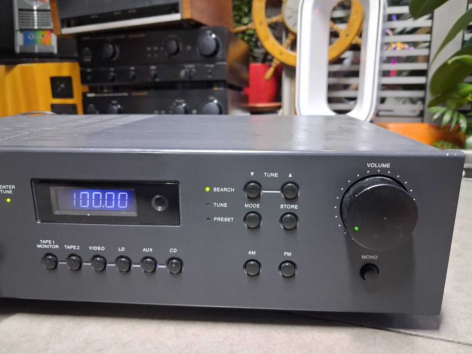Nad 712 stereo receiver