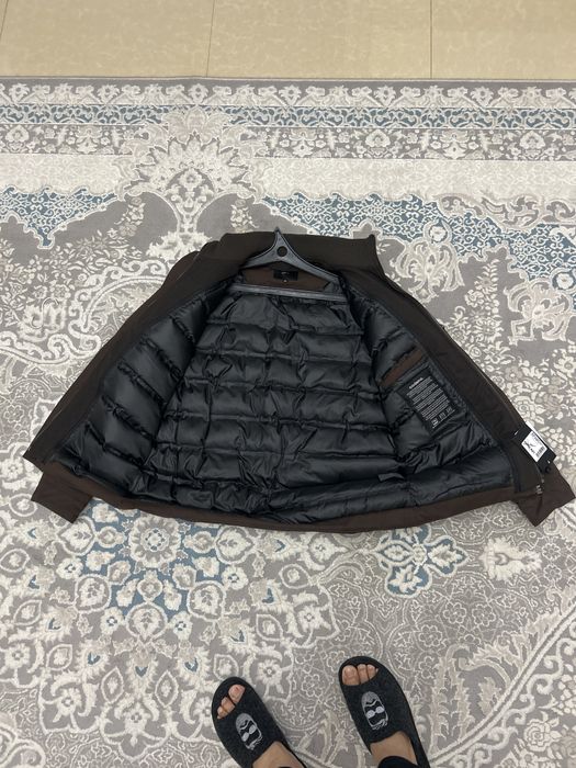 Продам куртку зимнную новая