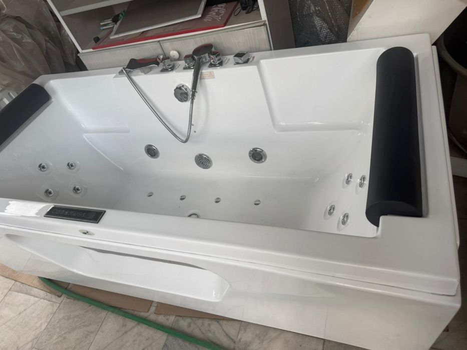 Продается Джакузи ванна