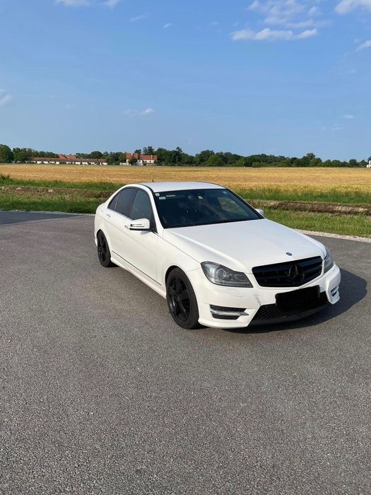 Mercedes-Benz C Mercedes C250 AMG Facelift 204cp / DISTRIBUȚIE SCHIMBATĂ / ÎNTREȚINUT