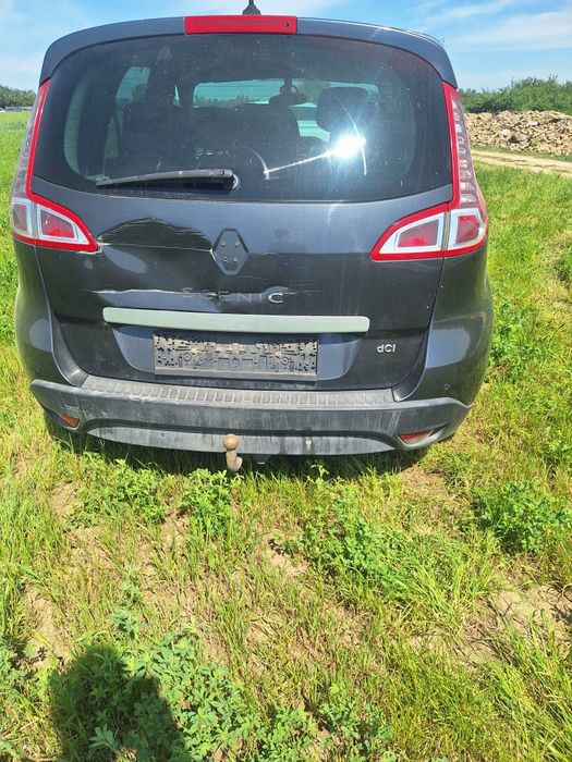 Dezmembrez renault scenic 3 k9k