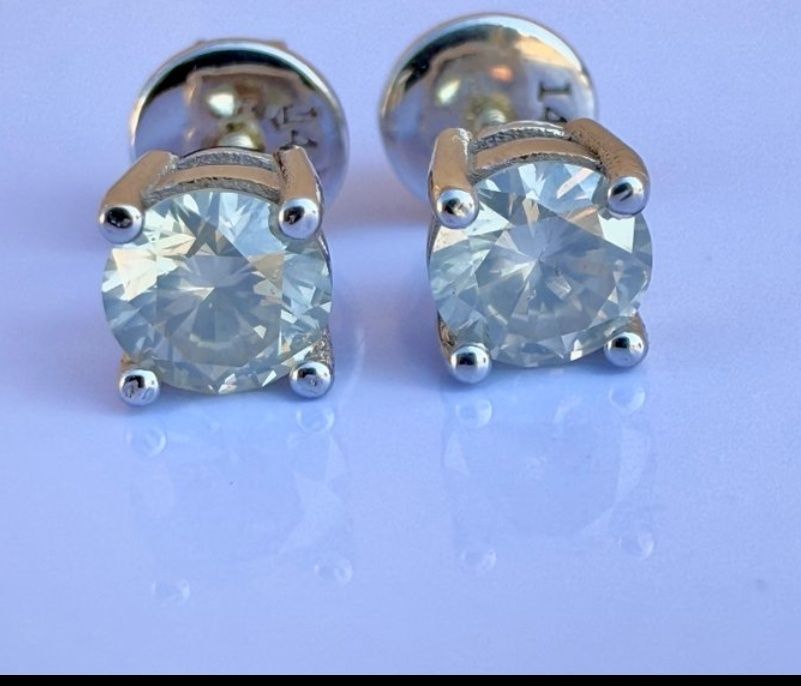 Cercei diamante naturale