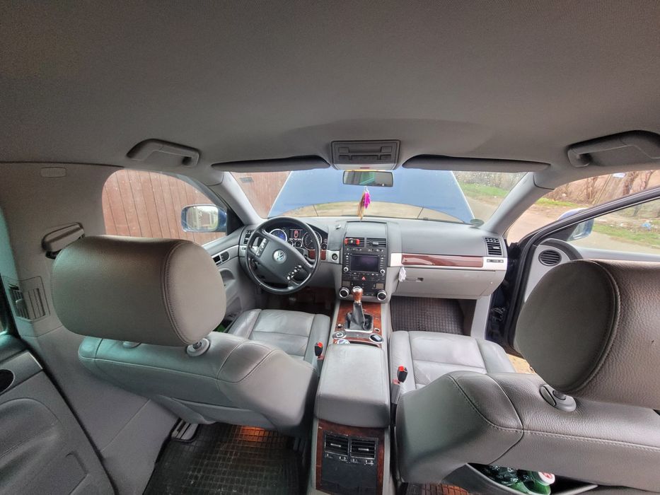 WV Touareg 2.5Tdi  R5