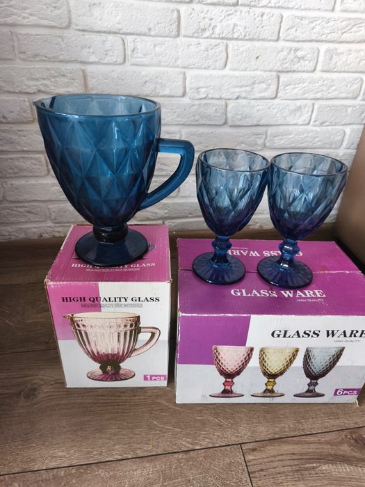 Стаканы+ваза. 6+1 штук
