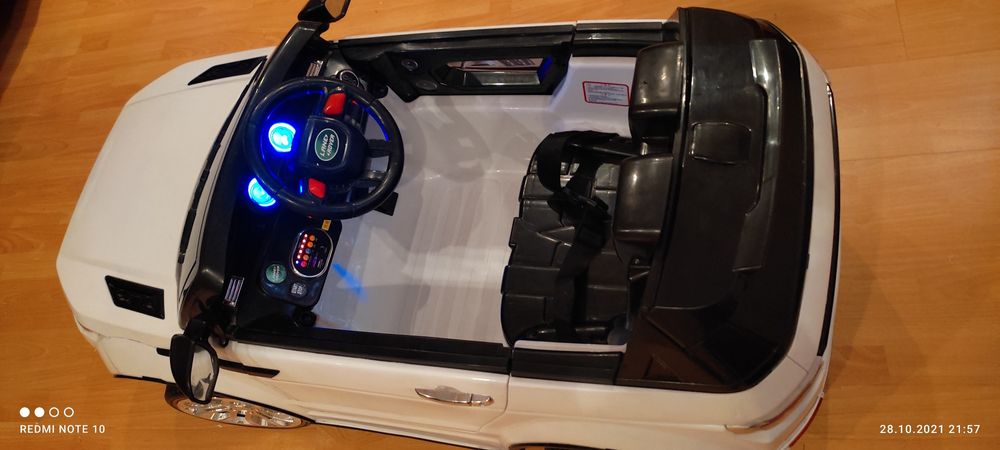 Детская машинка LandRover