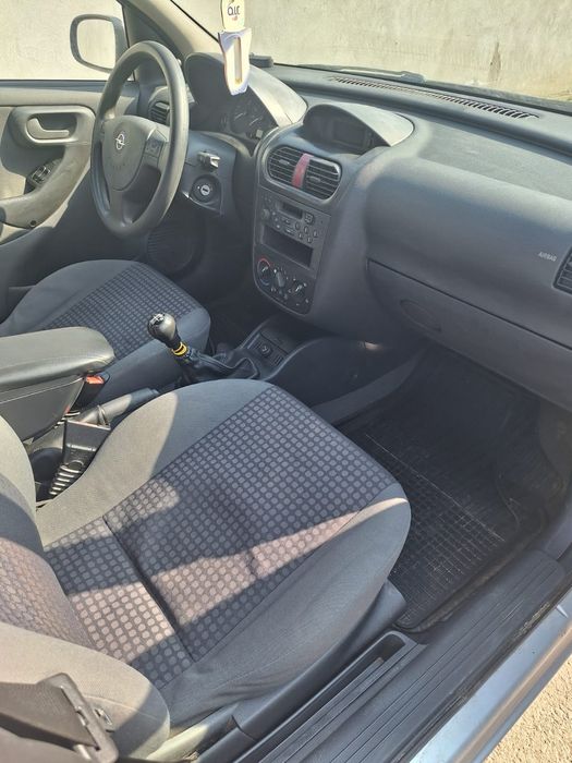 Vând Opel corsa C