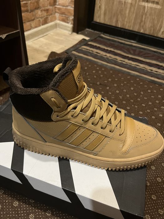 Адидас хупс     .