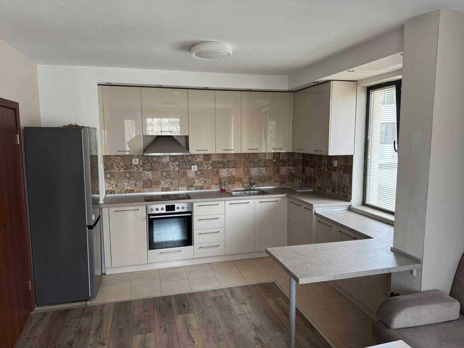 Дава се под наем Двустаен апартамент в Пловдив, Южен - 60 кв.м за 331.5 € - Снимка #2