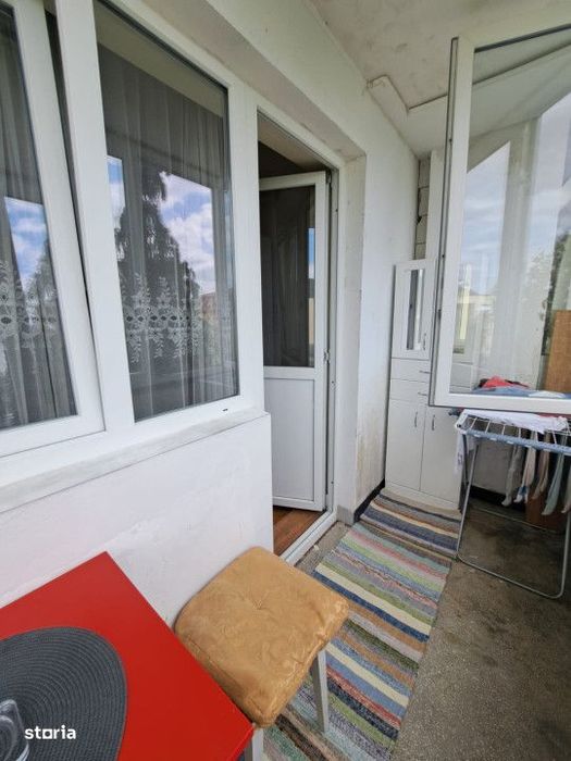 Apartament cu 2 camere decomandat, etaj 4, mobilat
