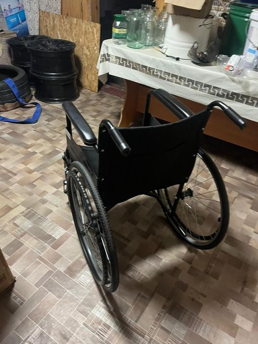 Инвалидная коляска