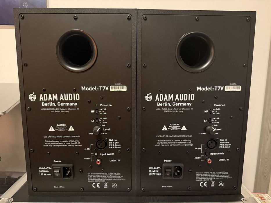 Vand ADAM Audio T7V