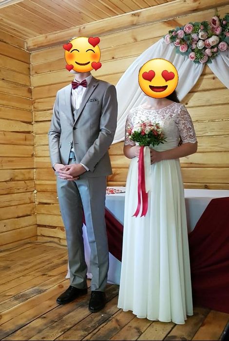 Продам 2 костюма (двойка и тройка)