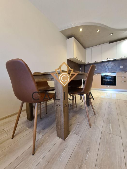 Дава се под наем Двустаен апартамент в Пловдив, Кючук Париж - 54 кв.м за 408 € - Снимка #2