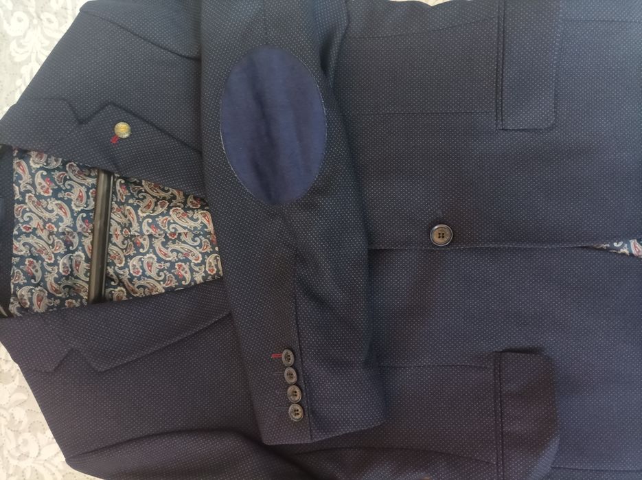 Мъжко синьо сако на Теодор