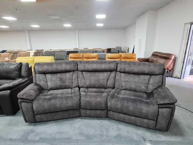 ПРОМОЦИЯ!!! Извит тъмно сив диван от плат с  релаксиращ механизъм