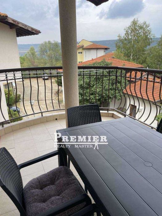 Прекрасен Тристаен апартамент  за продажба до  курорт Албена