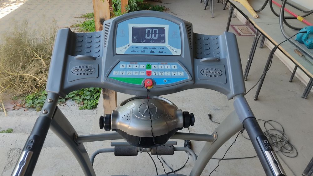 Беговой дорошка сотилади