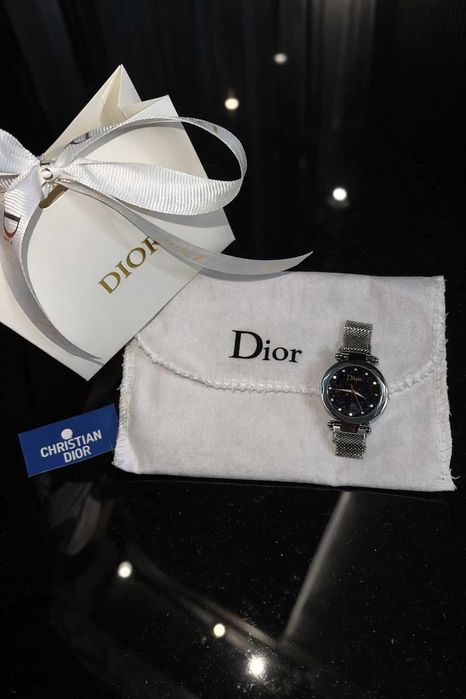 часовник метален с черен корпус диор Dior дамски сребрист лукс сет