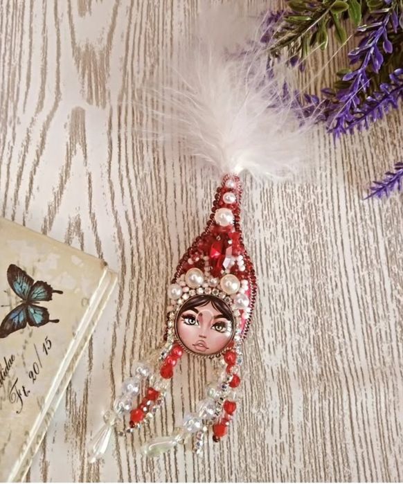 Брошь ручной работы