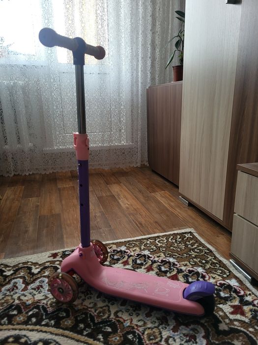 Продам самокат детский