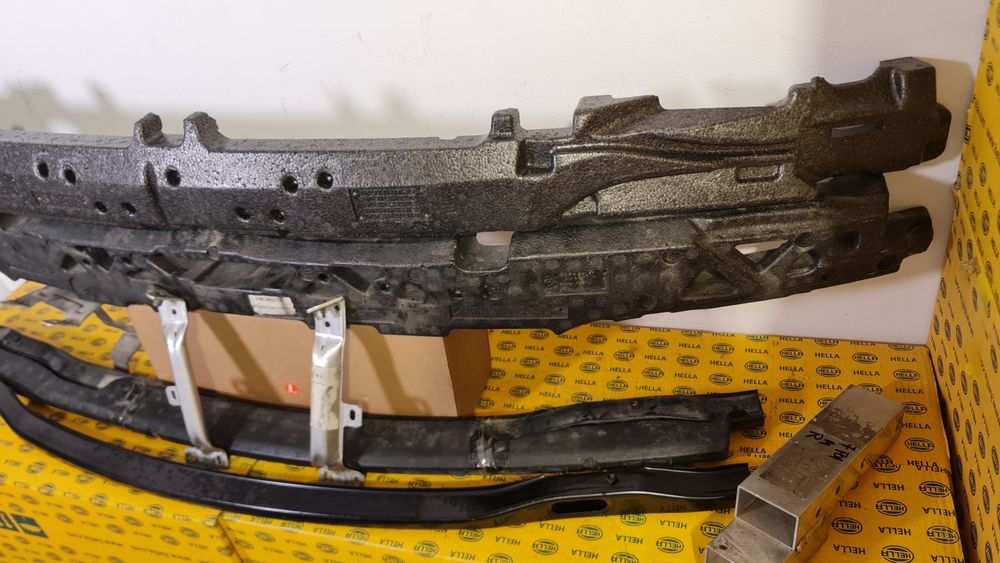 Absorbant spuma pvc armatura cap lonjeron traversa BMW 5 f10 7 f01 M