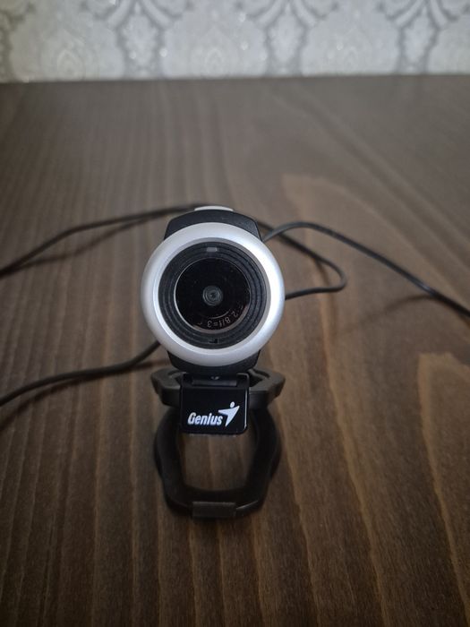 Веб-камера Genius FaceCam