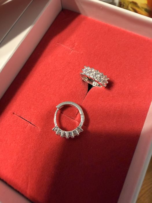 Cerceii mici rotunzi de argint 925