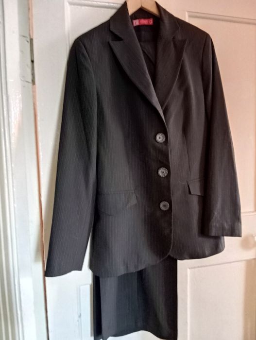 Костюм брючный женский