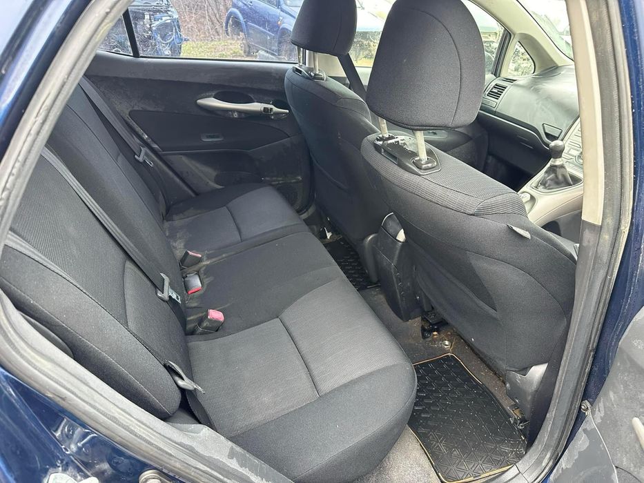 Тойота Аурис Toyota Auris 1.6 vvti 124 кс На части!