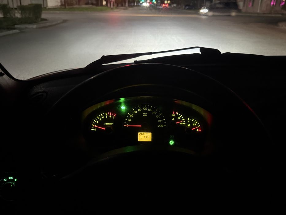 Продам приору 2012 года