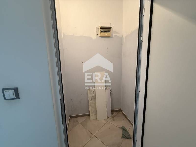 Търговско помещение/студио в жк ЛК Тракия град Варна