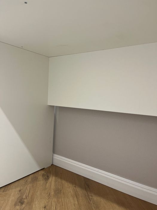 Продам качественный стол