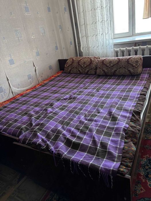 2тахты полированные