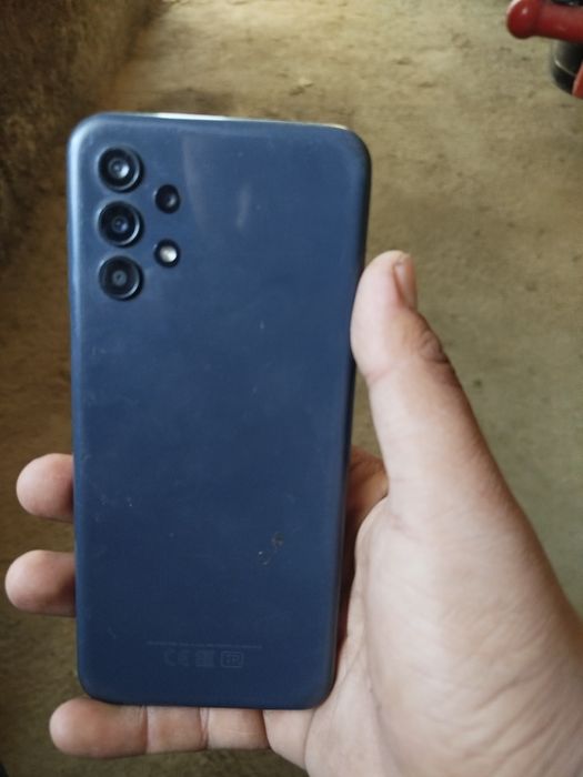 Samsung Galaxy A13 4/32 GB sotiladi