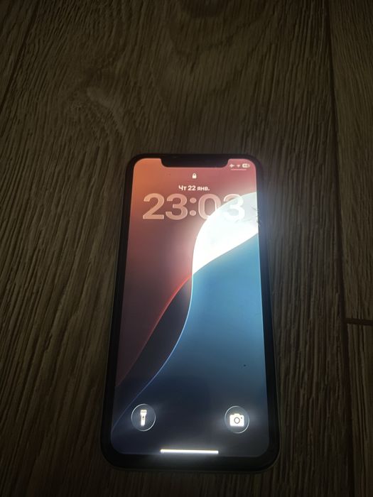 Iphone 11 в хорошем состаянии