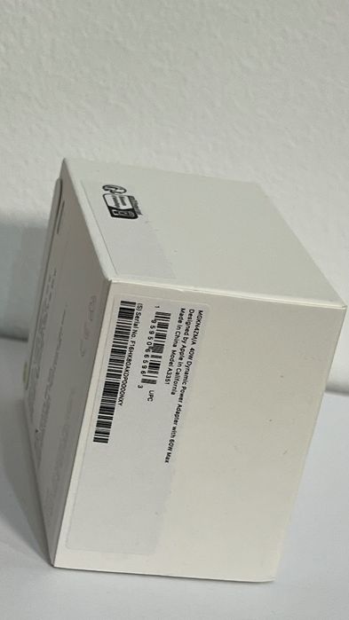  Apple USB-C 40W Power Adapter (Dynamic 60W Max)