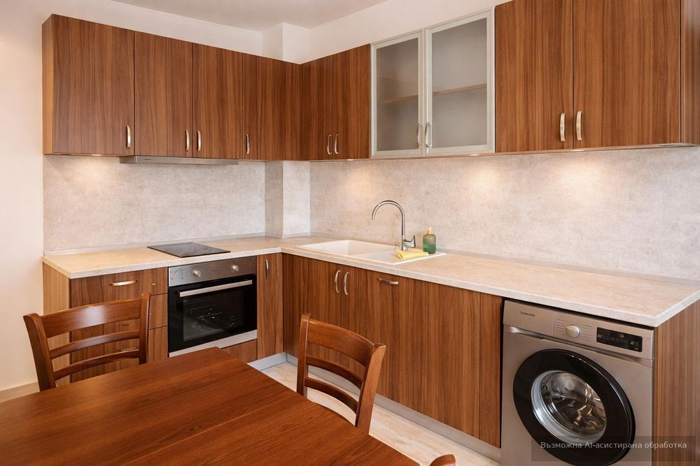 Дава се под наем Тристаен апартамент в Пловдив, Коматево - 140 кв.м за 698.19 € - Снимка #2